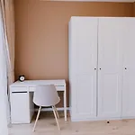 The Oasis-parking, Smart Tv, Walk-in Shower