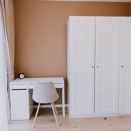 The Oasis - Parking, Smart Tv, Walk-in Shower