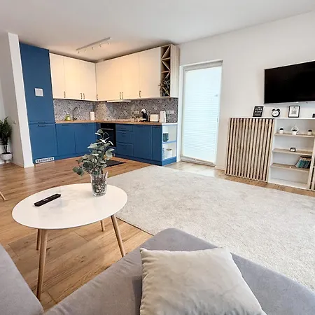 아파트 The Oasis-parking, Smart Tv, Walk-in Shower 클루지나포카