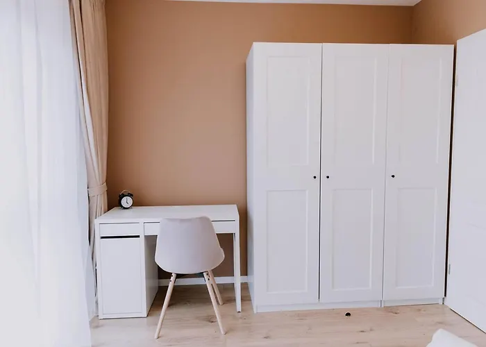 The Oasis-parking, Smart Tv, Walk-in Shower